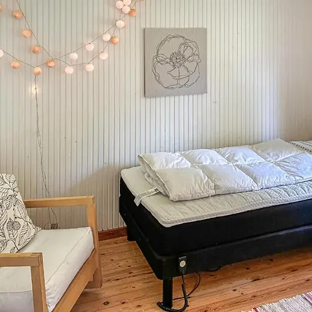 Vakantiehuis 3 Bedroom Pet Friendly In *