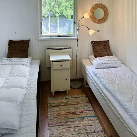 3 Bedroom Pet Friendly In Græsted