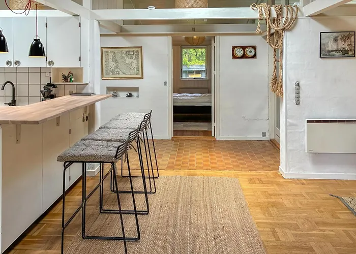 3 Bedroom Pet Friendly In