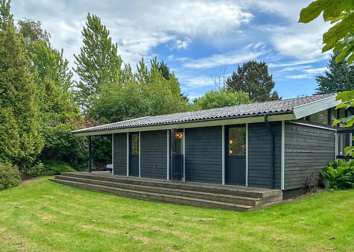 3 Bedroom Pet Friendly In Græsted